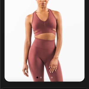 Alphalete stratus bra autumn